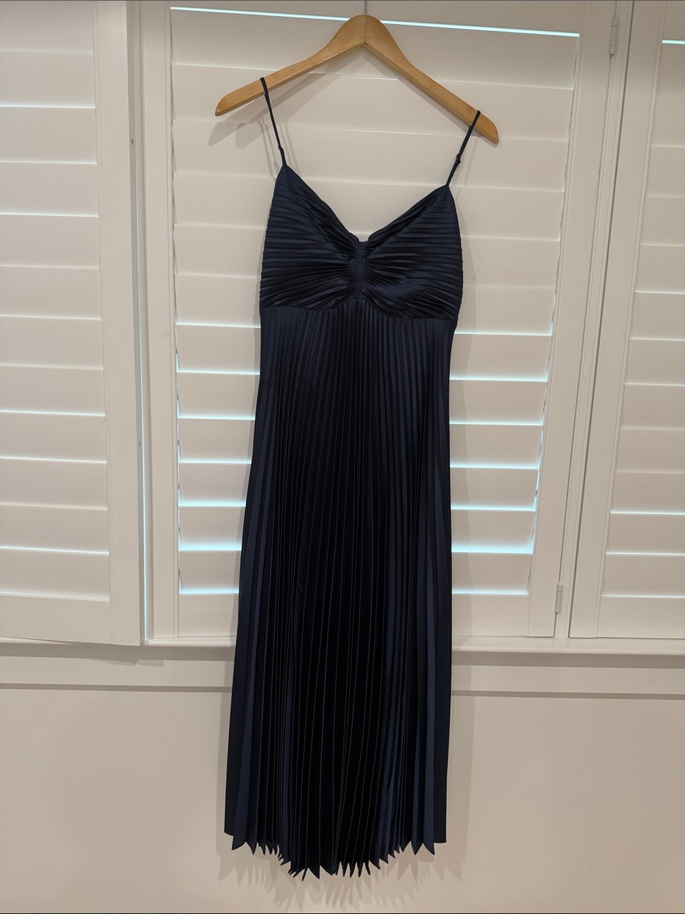 Lush Navy Pleated Midi Dress with Spaghetti Straps